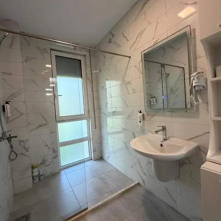 Sea Garden San Pietro Apartmán *
